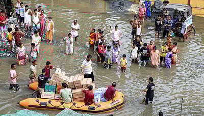 குவஹாட்டியில் வெளுத்து வாங்கிய கனமழை - புகைப்படங்கள்